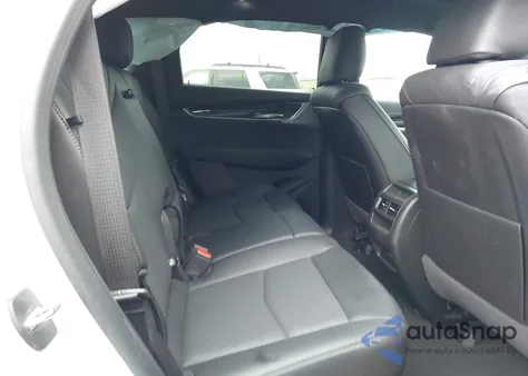 2024 Cadillac Xt5 Awd Premium Luxury z USA, uszkodzony, nr VIN 1GYKNDR44RZ711663